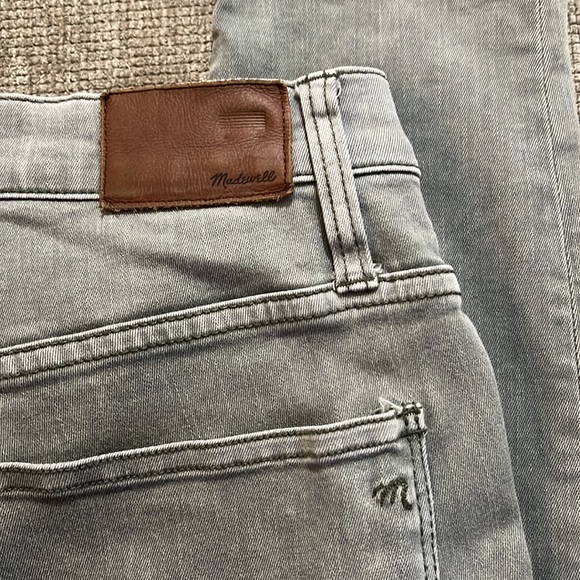 Madewell 9” High Rise Skinny Jeans - Picture 6 of 7